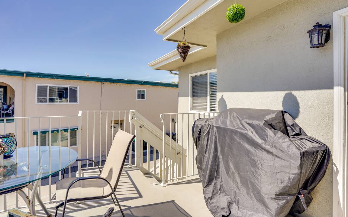 Photo of Patio Balcony in Balboa Peninsula