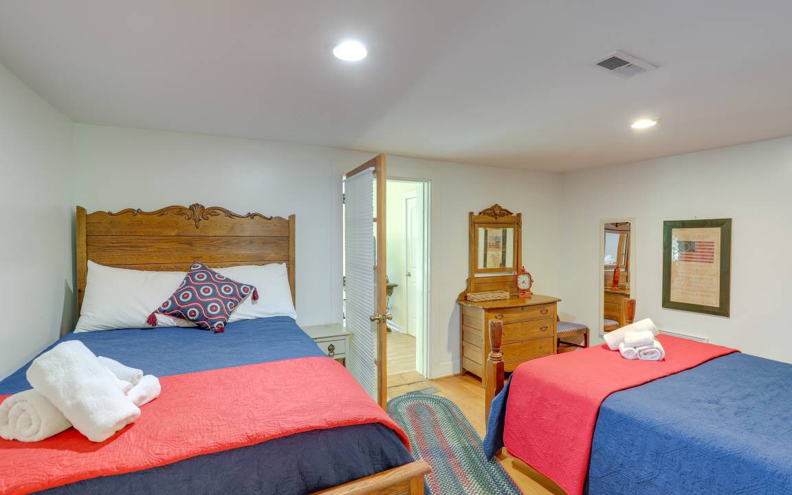 Photo of Bedroom in Weaverville