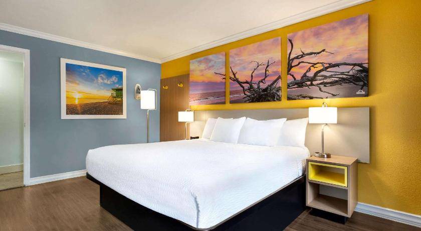 Photo of Bedroom in Downtown