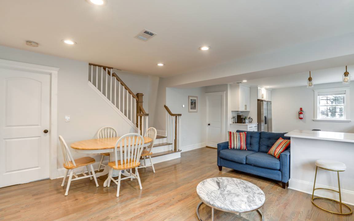Photo of Livingroom in Long Branch