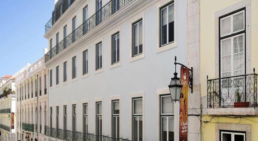 Photo of Others in Chiado