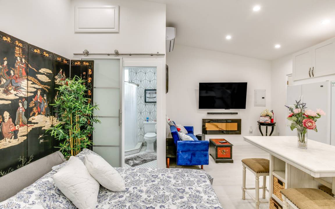 Photo of Livingroom in East Los Angeles