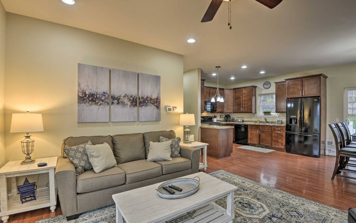 Photo of Livingroom in Rushville