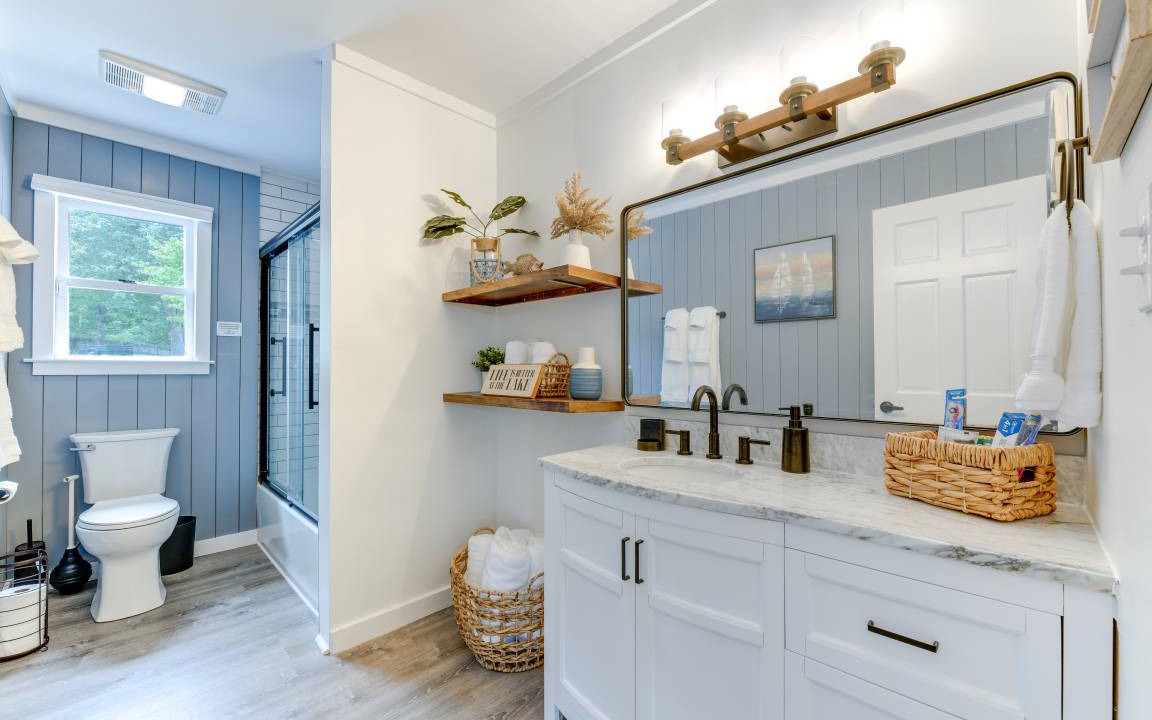 Photo of Bathroom in Sherrills Ford
