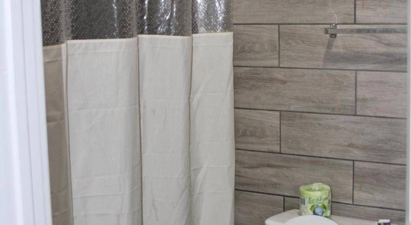 Photo of Bathroom in Los Angeles