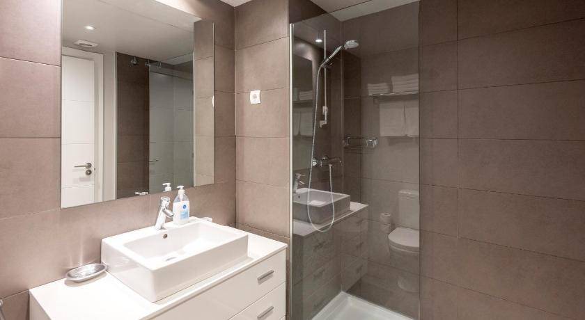 Photo of Bathroom in el Camp d'en Grassot i Gracia Nova