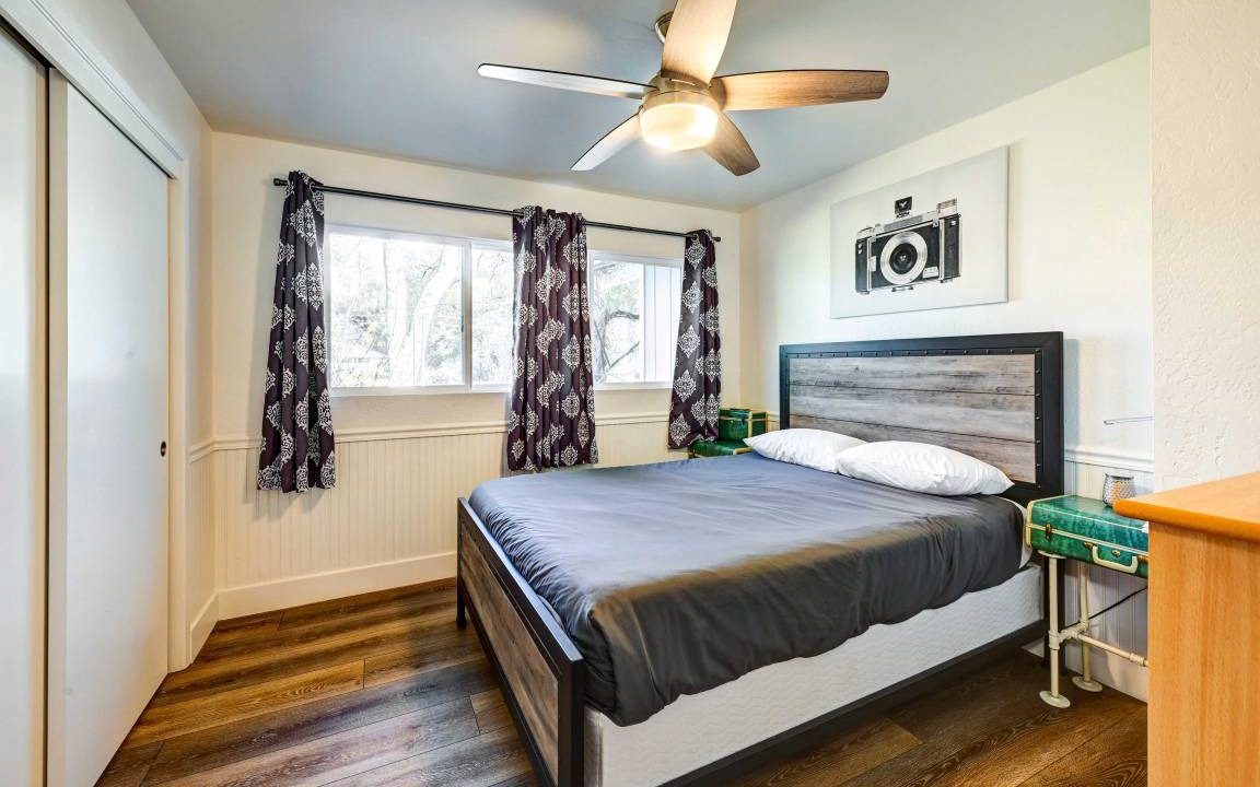 Photo of Bedroom in Oakhurst