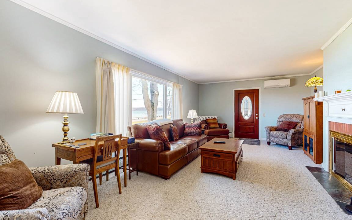 Photo of Livingroom in Auburn