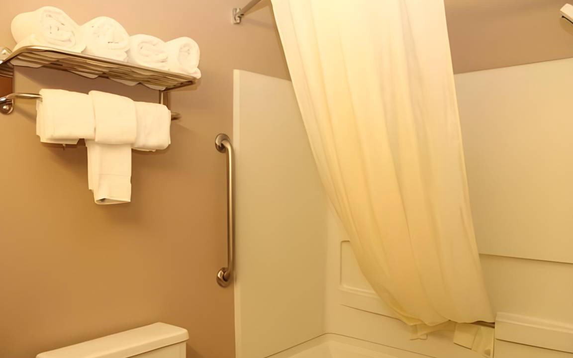 Photo of Bathroom in Lockport
