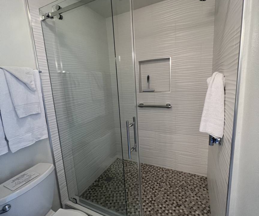Photo of Bathroom in Balboa Peninsula