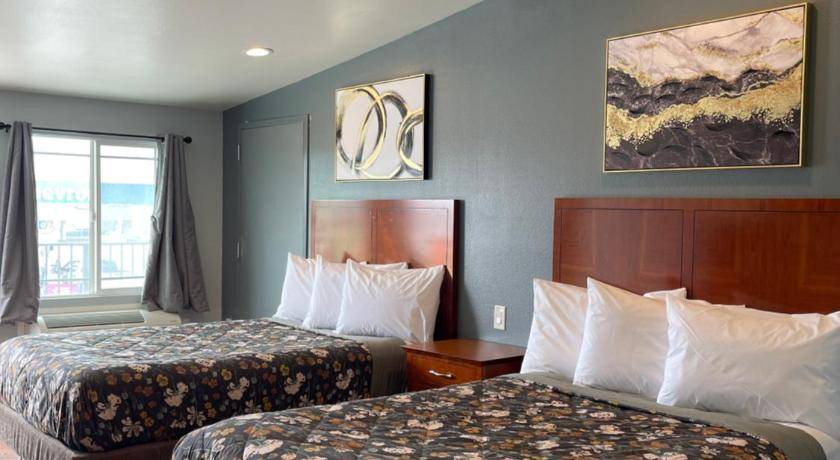 Photo of Bedroom in Costa Mesa