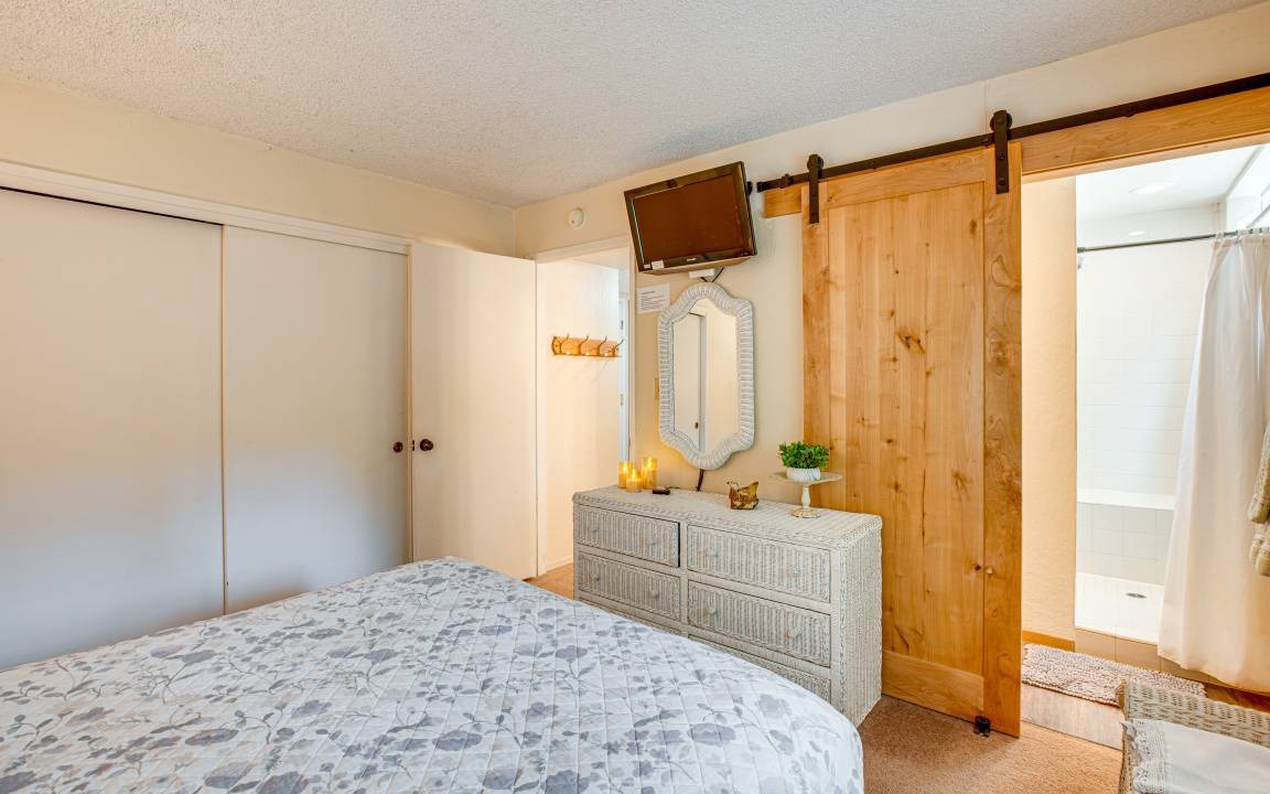 Photo of Bedroom in Tahoe Paradise