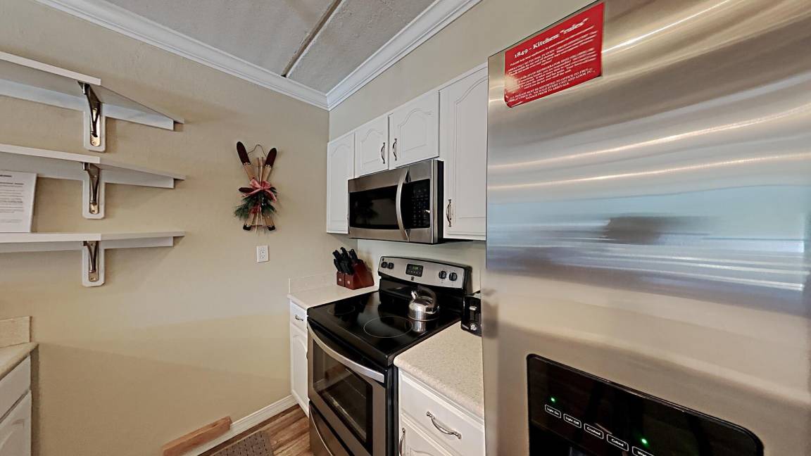 Photo of Kitchen in Mammoth Lakes