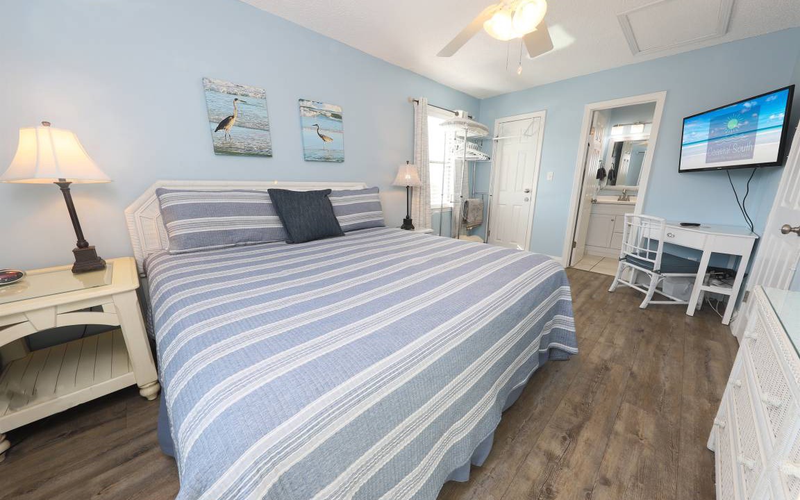 Photo of Bedroom in Gulf Shores