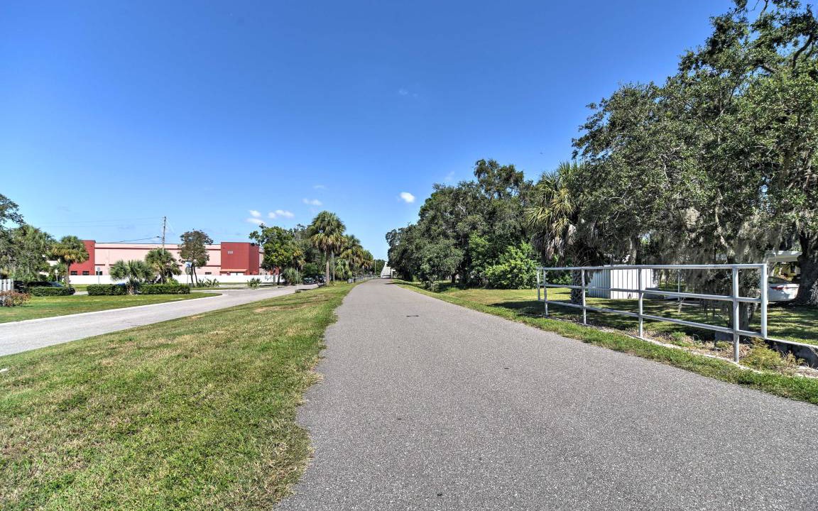 Photo of Others in Largo
