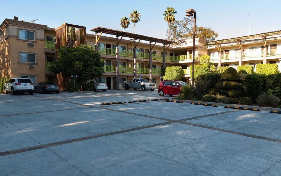 Photo of Others in Eagle Rock