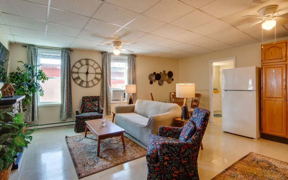 Photo of Livingroom in Mayville