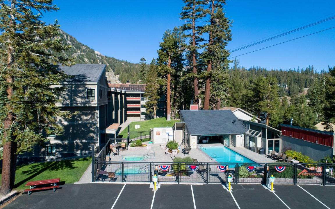 Photo of Others in Mammoth Lakes