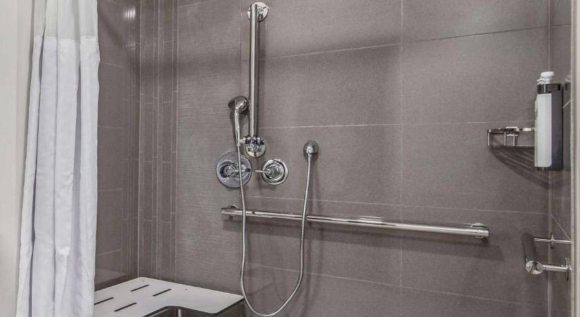 Photo of Bathroom in Midtown Sacramento