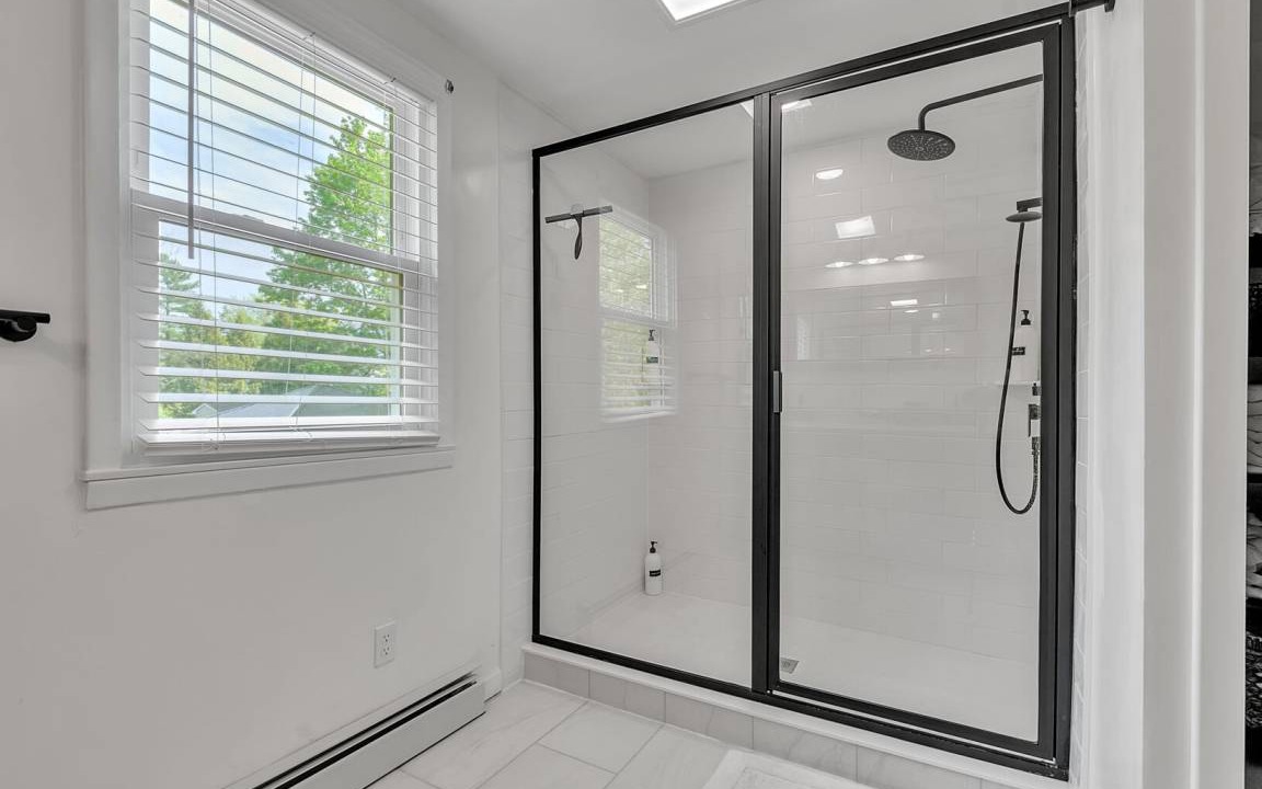 Photo of Bathroom in Lake Erie Beach