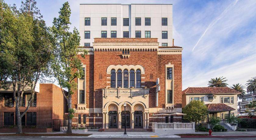 Photo of Buildings in Midtown Sacramento