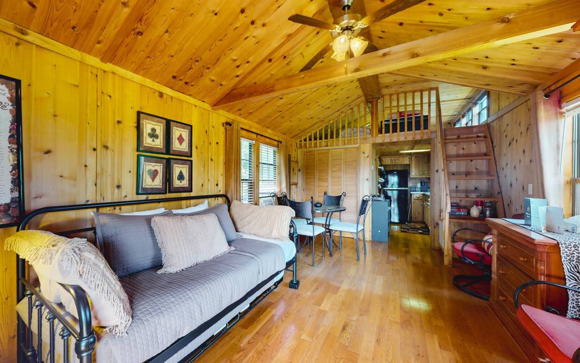 Photo of Livingroom in Hector