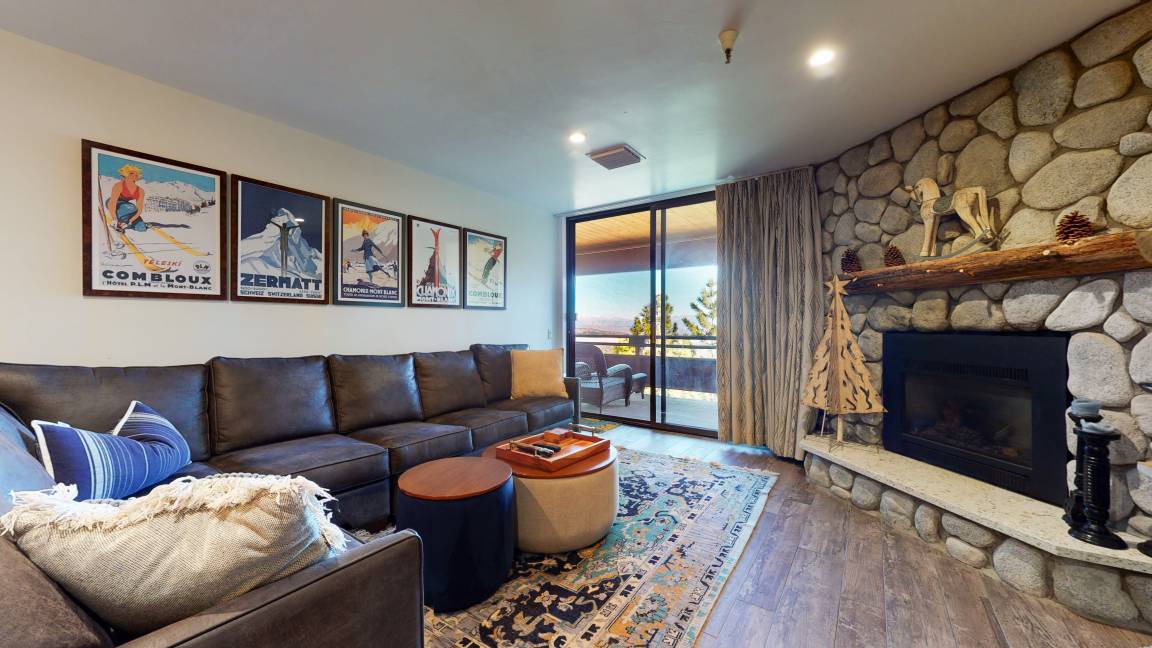 Photo of Livingroom in Mammoth Lakes