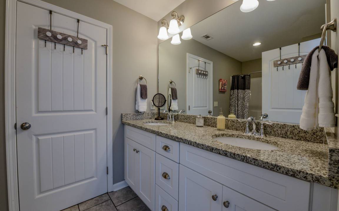 Photo of Bathroom in Tuscaloosa