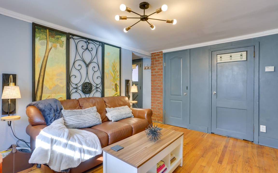 Photo of Livingroom in Beacon
