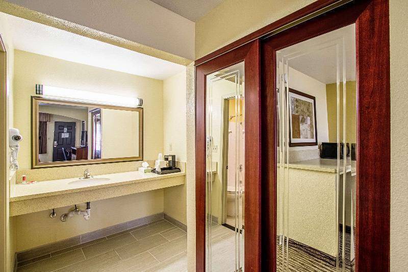 Photo of Bathroom in Greater Belhaven