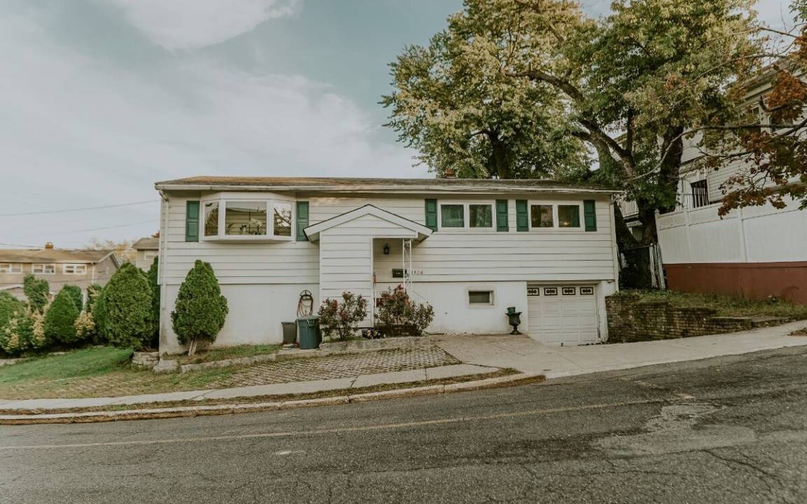 Photo of Buildings in North Bergen