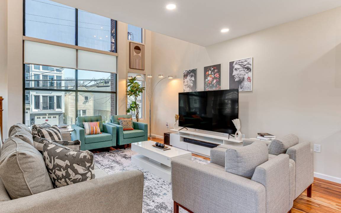 Photo of Livingroom in Newark