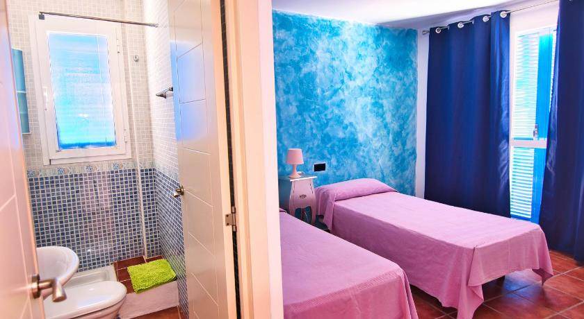 Photo of Bathroom in La Isleta del Moro