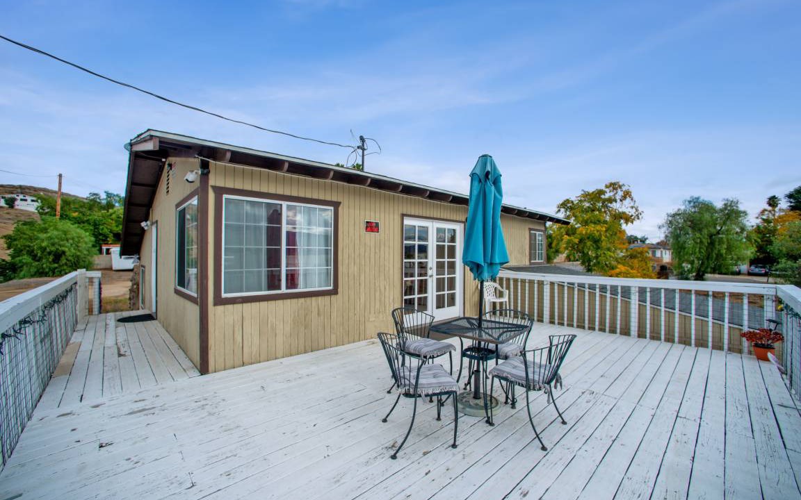 Photo of Patio Balcony in Lake Elsinore
