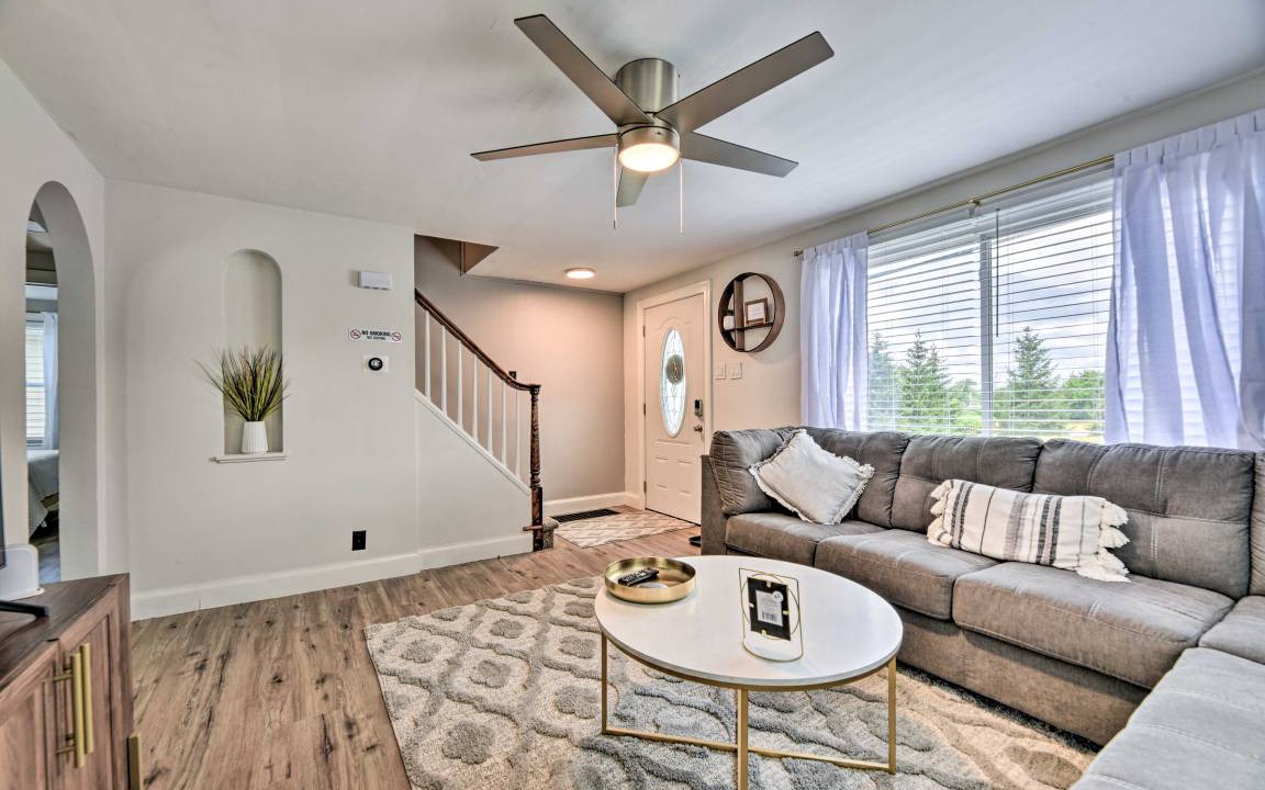 Photo of Livingroom in Orchard Park
