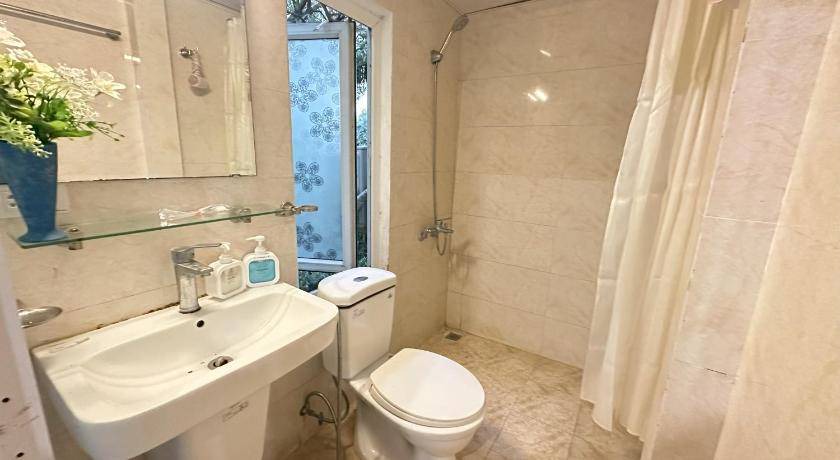 Photo of Bathroom in Quang An