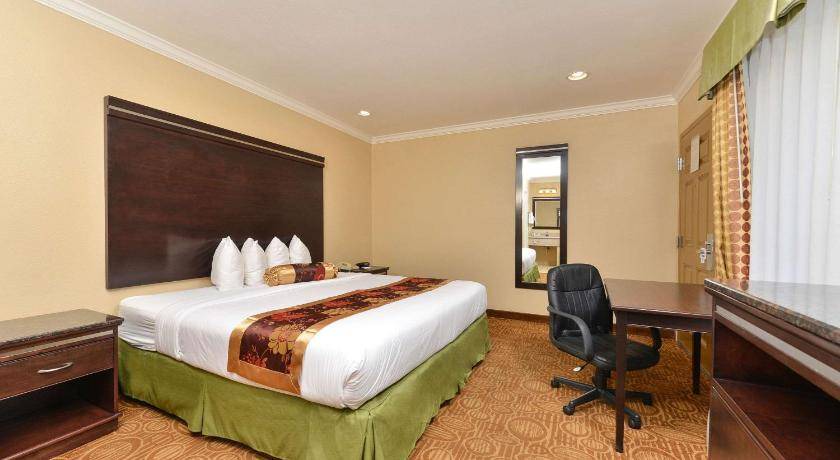 Photo of Bedroom in Del Cerro