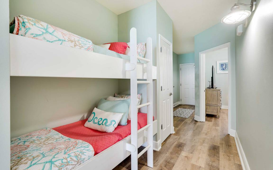 Photo of Bedroom in Miramar Beach