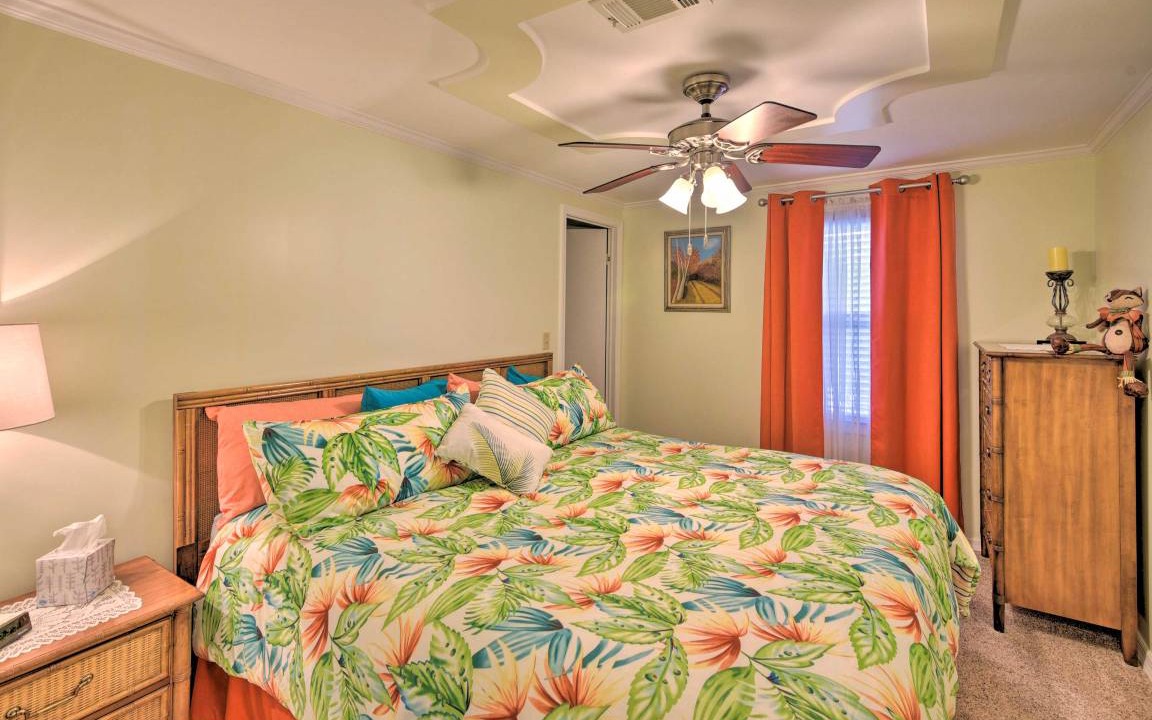 Photo of Bedroom in Crescent City