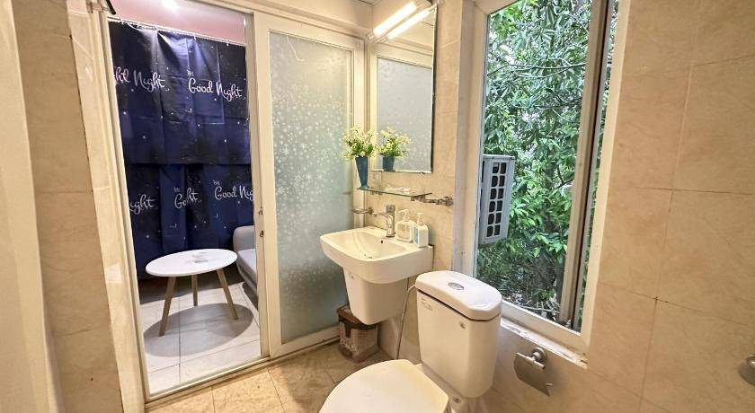 Photo of Bathroom in Quang An