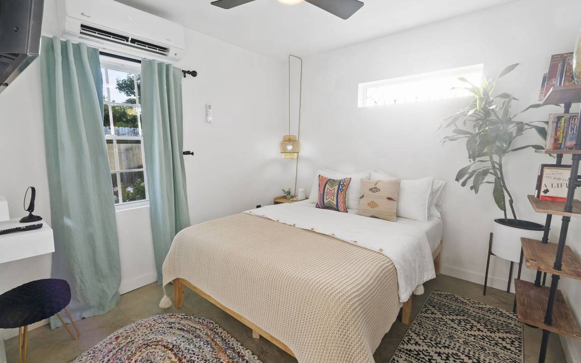 Photo of Bedroom in Downtown Los Angeles