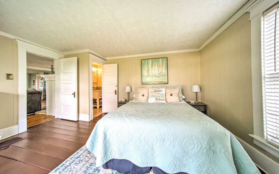 Photo of Bedroom in Ashtabula