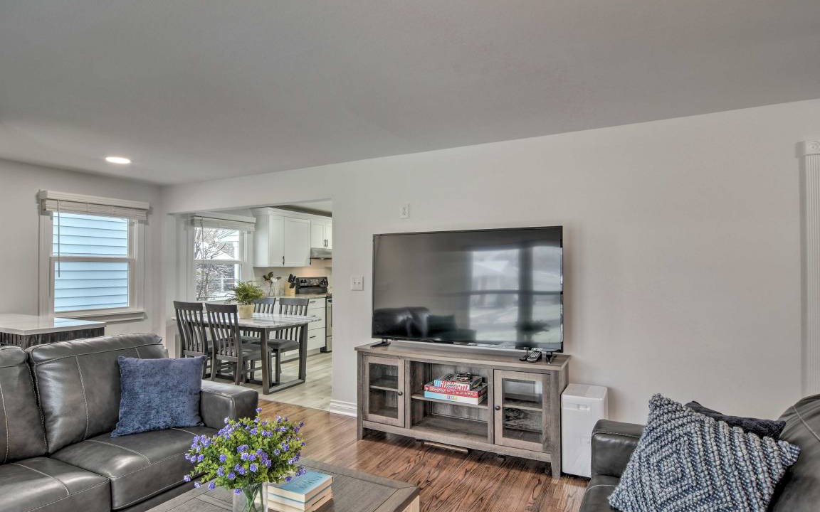 Photo of Livingroom in Amherst