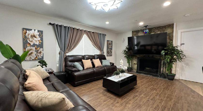 Photo of Livingroom in Cherry Valley
