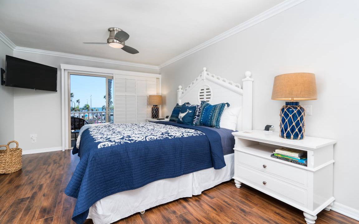 Photo of Bedroom in Balboa Peninsula