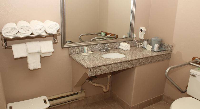 Photo of Bathroom in Lockport