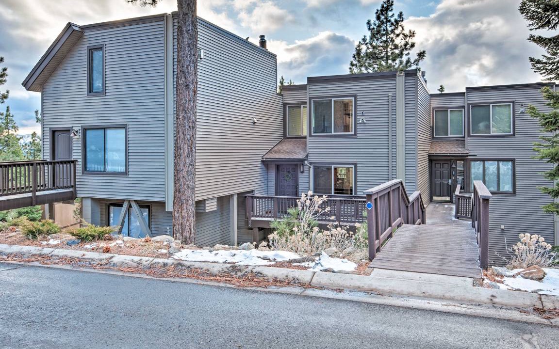 Photo of Buildings in Zephyr Cove
