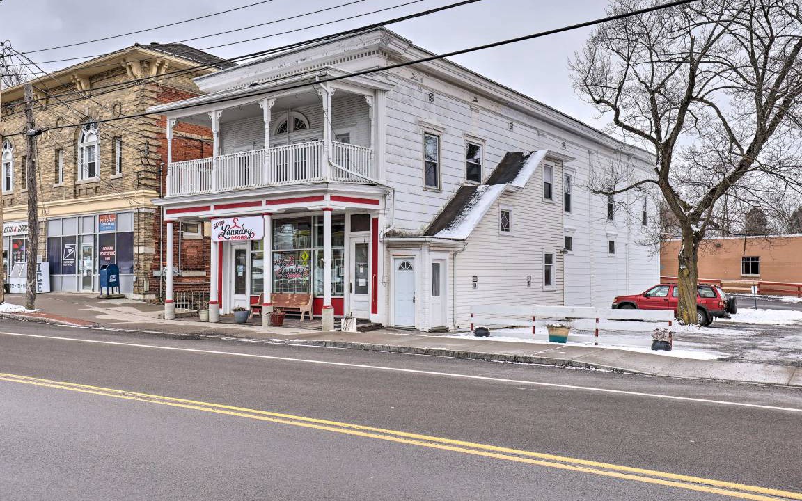 Photo of Buildings in Oaks Corners