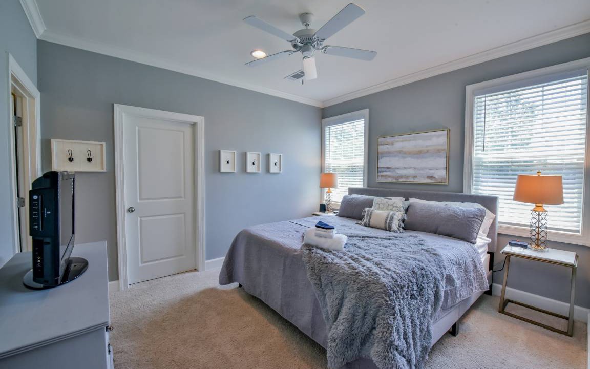 Photo of Bedroom in Northport