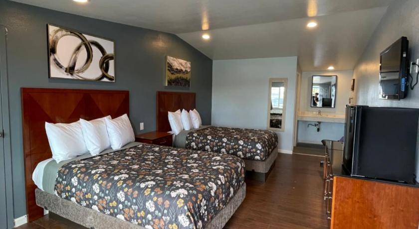 Photo of Bedroom in Costa Mesa